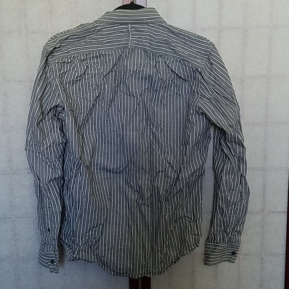 🔴🎉HP🎉Banana Republic Gray and white button down shirt. Men's size M. - Picture 2 of 4